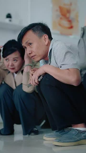 求求你收手吧,演习早结束了(84集) 求求你收手吧,演习早结束了(84集)短剧爆款全集在线播