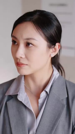 八年婚姻烬一场（78集）短剧热映全集免费刷