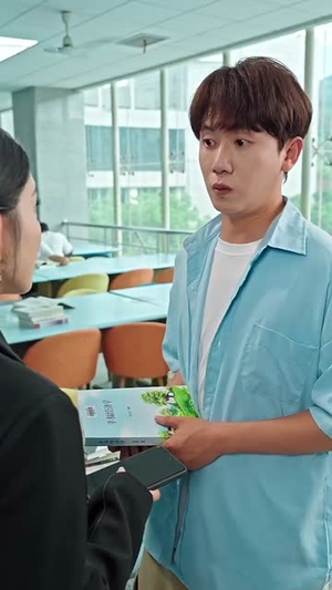 觉醒后校花哭着说爱我（71集）短剧全集解锁零收费