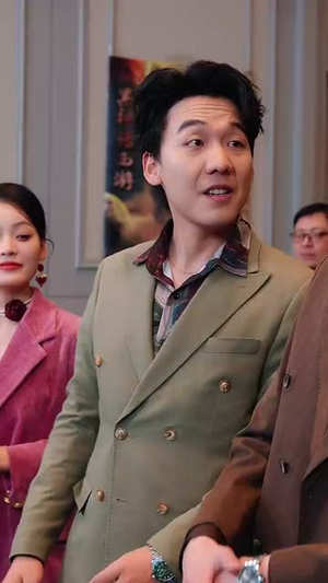 开局负债累累我靠系统逆风翻盘(78集) 开局负债累累我靠系统逆风翻盘(78集)短剧合集蓝光画质