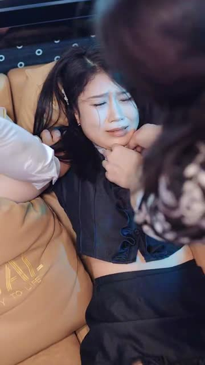 绑定花钱不还价系统校花女友惊呆了(102集) 绑定花钱不还价系统校花女友惊呆了(102集)短剧完结篇全集连播
