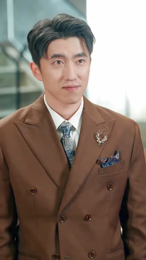 天眼鉴宝：从东莞保安开始逆袭（97集）短剧最终回限免畅看