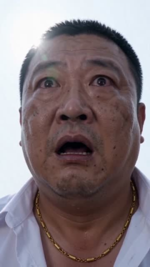 在我地皮盖洋楼地基塌了你又慌了（50集）短剧全剧终在线连看