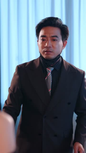 拦下影帝豪车后，我与他契约成婚（94集）短剧全系列免费畅享